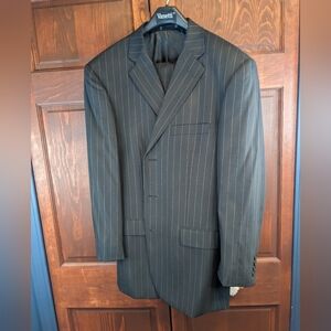 Emanuel Ungaro 100% Wool Suit